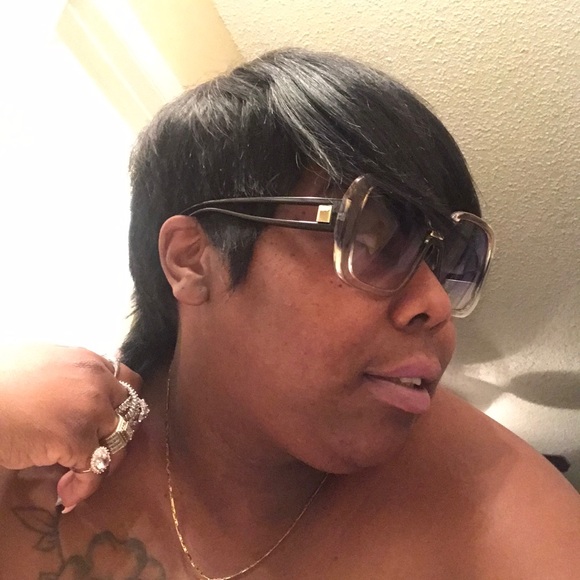 Meet your Posher, Fourfive - Picture 3 of 3